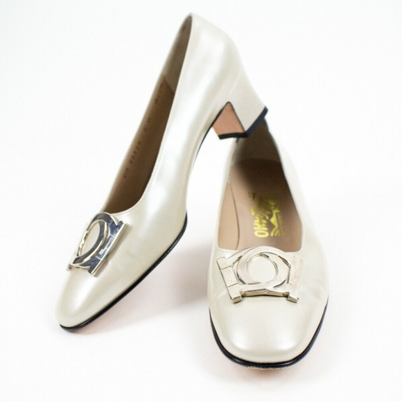 Salvatore Ferragamo Shoes - Vtg Salvatore Ferragamo Cream White Block Heels 7